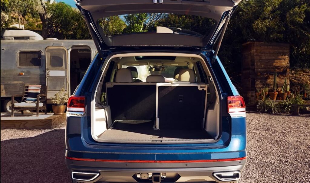Latest VW Atlas 2023 Trunk view