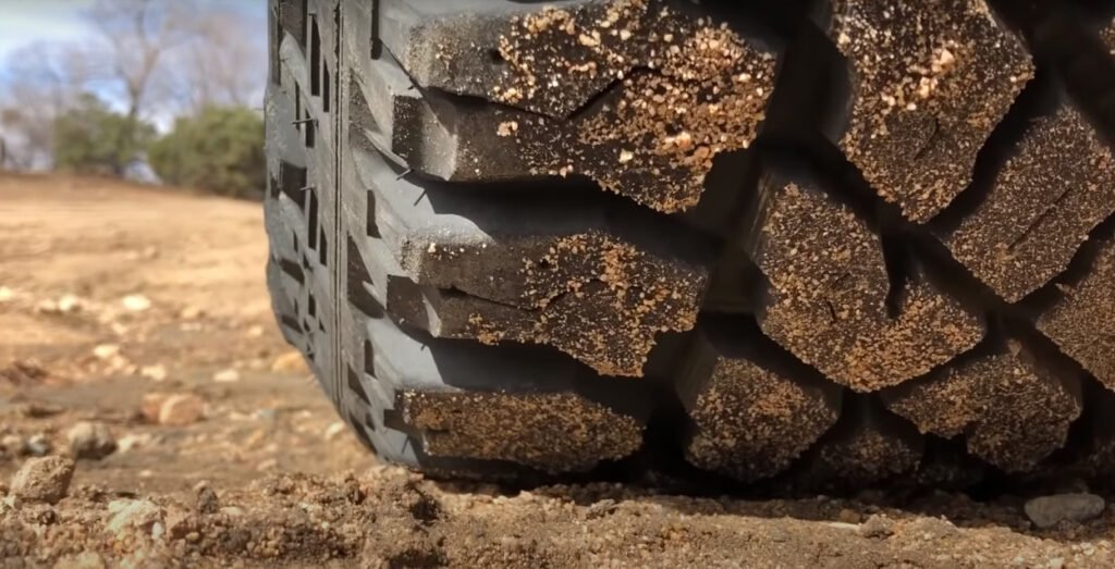 Cooper Discoverer S/T MAXX Tire 