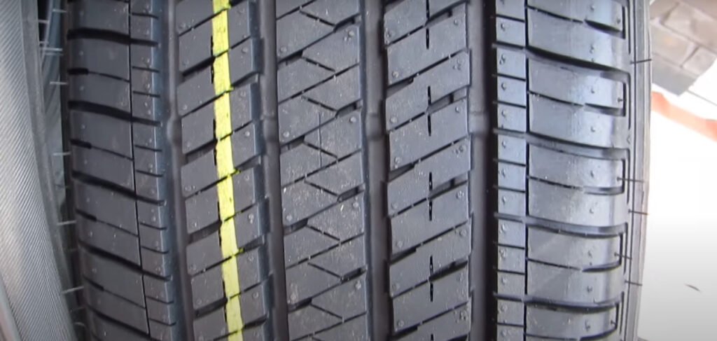 Bridgestone Ecopia HL 422 Plus